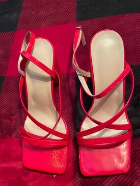 Women’s Red Strappy Square-Toe Heels - Sleek Evening Sandals